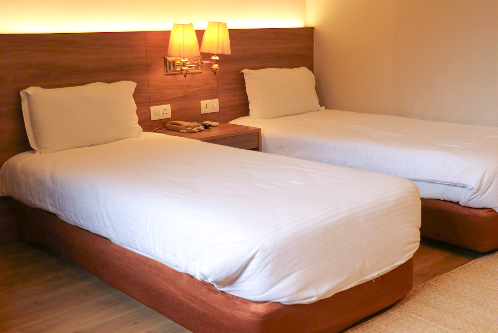 photo gallery image 01